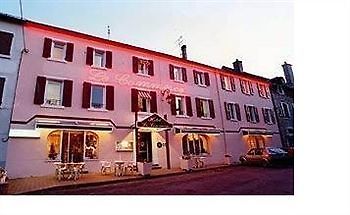 Citotel Hotel Le Commerce Sévérac-le-Château Εξωτερικό φωτογραφία