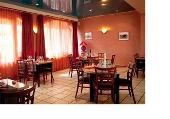 Citotel Hotel Le Commerce Sévérac-le-Château Εξωτερικό φωτογραφία